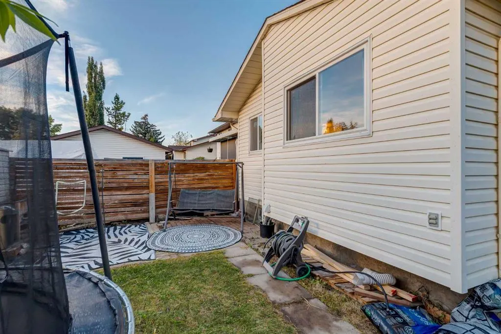 11011 Oakfield Drive SW