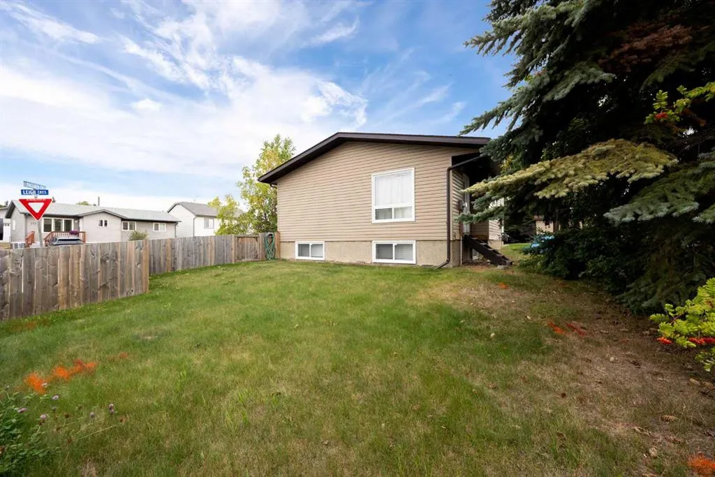 206 Leigh Crescent