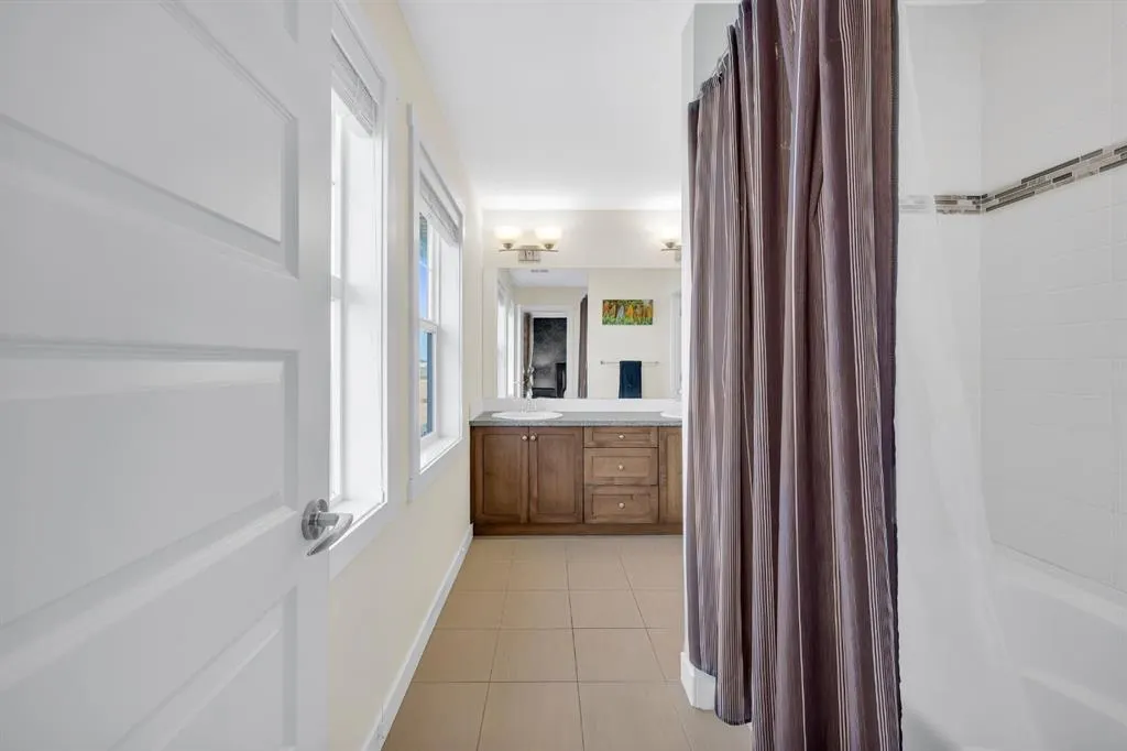 1001 8 Street NW, #3304