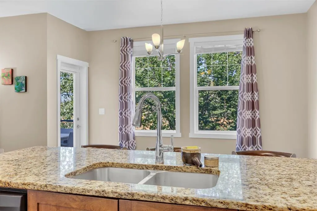 1001 8 Street NW, #3304