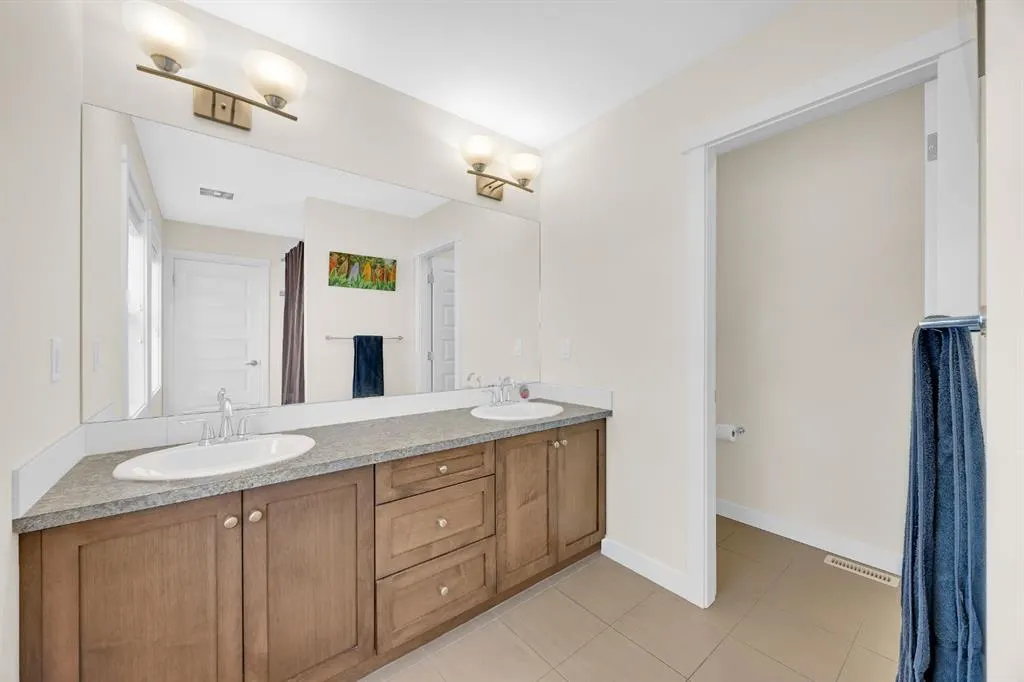 1001 8 Street NW, #3304