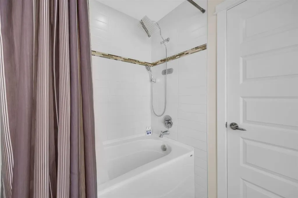 1001 8 Street NW, #3304