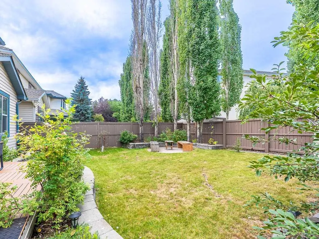 208 Mt Brewster Circle SE