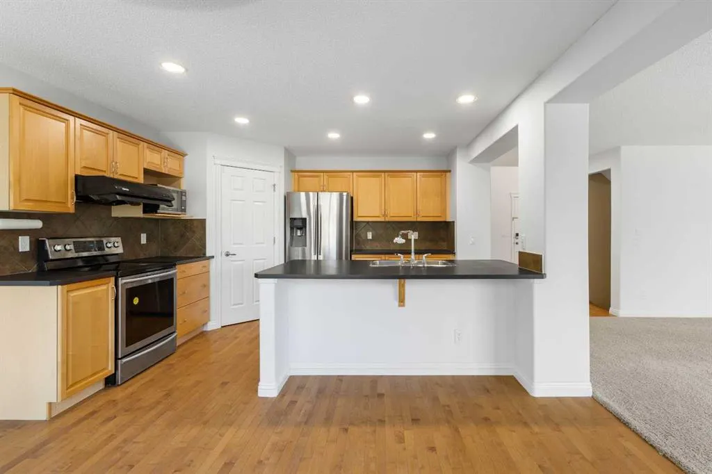 432 Royal Oak Circle NW