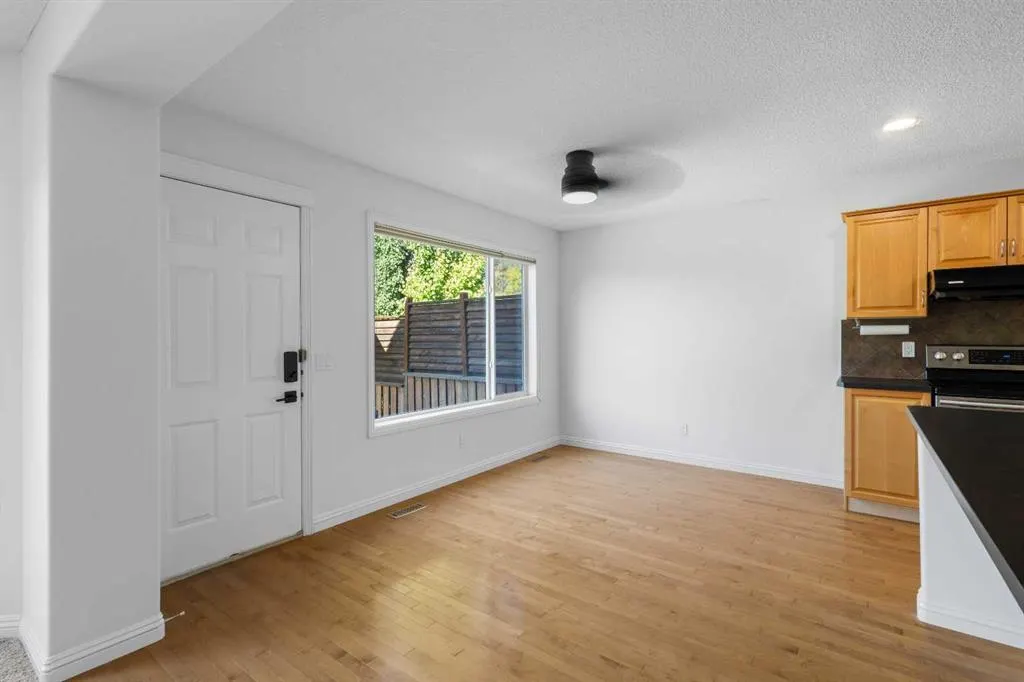 432 Royal Oak Circle NW