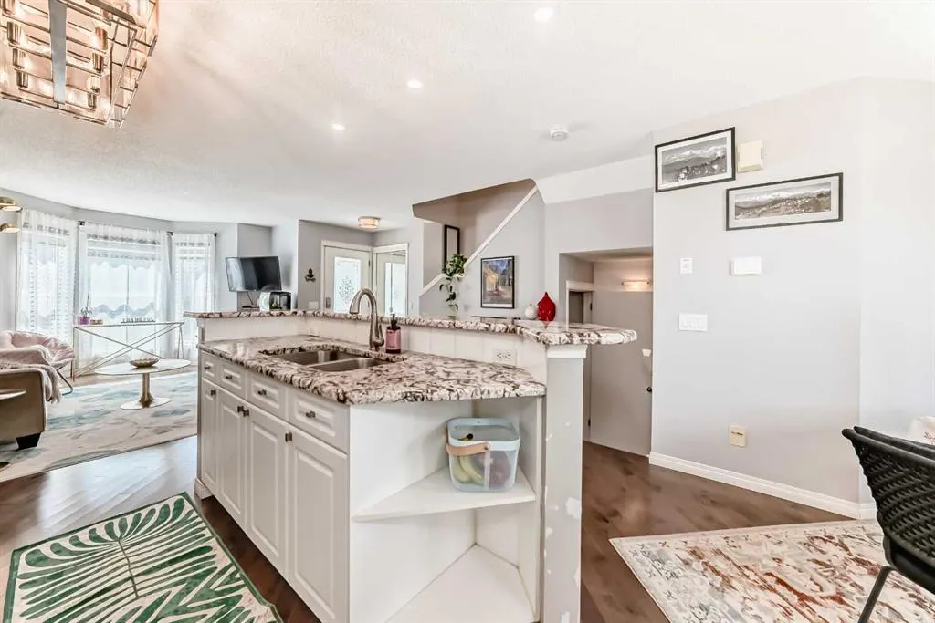 50 Tuscany Valley Rise NW