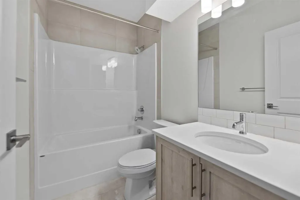 70 Homestead Common NE