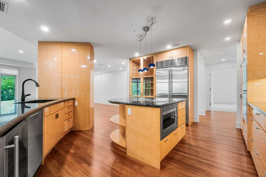 680 Princeton Way SW, #202