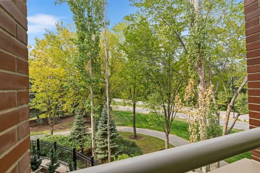 680 Princeton Way SW, #202