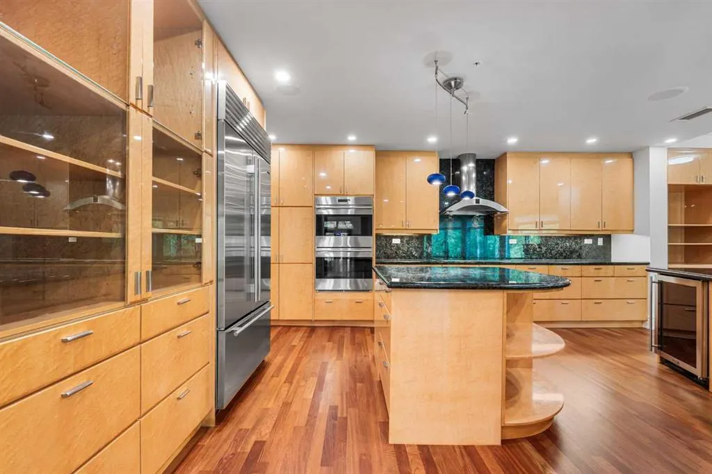 680 Princeton Way SW, #202
