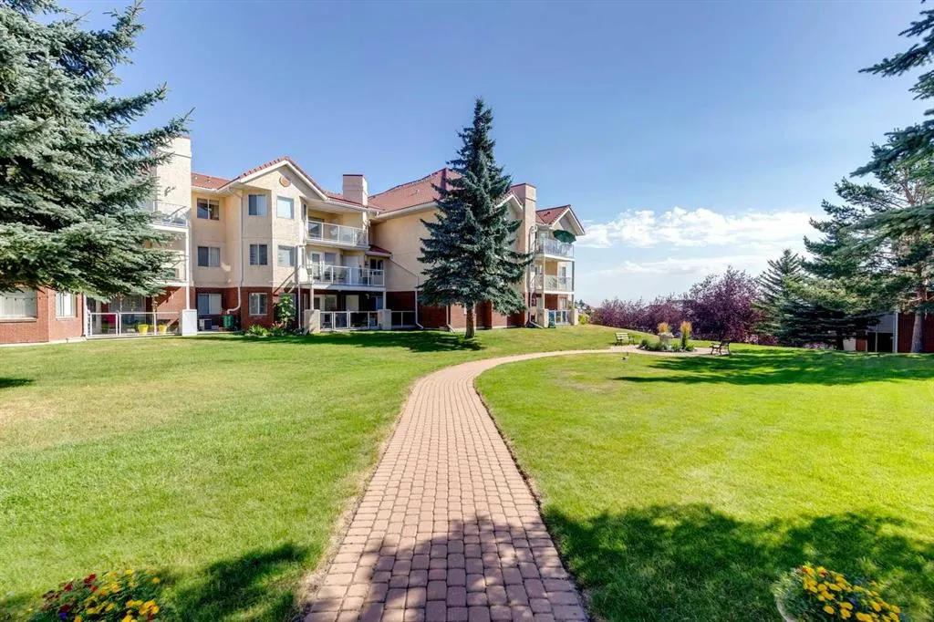 1818 Simcoe Boulevard SW, #1115