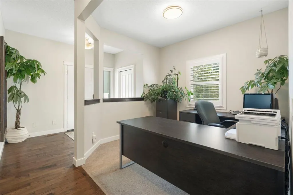6 Cranwell Square SE