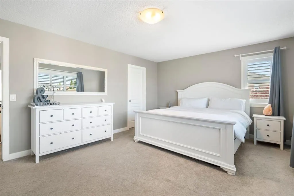 6 Cranwell Square SE