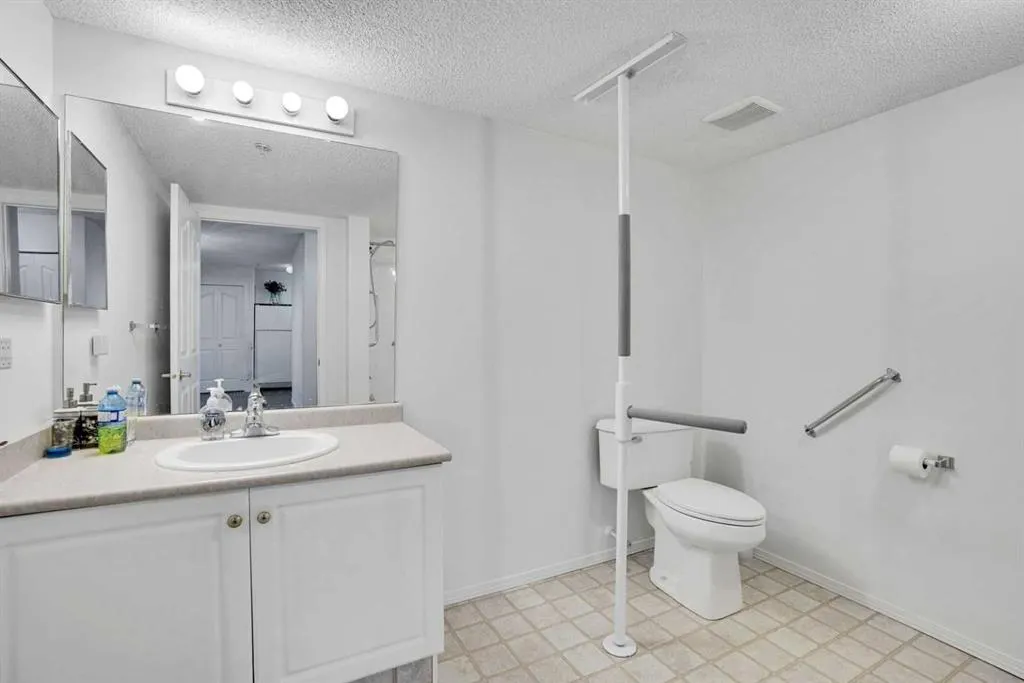 6818 Pinecliff Grove NE, #3102