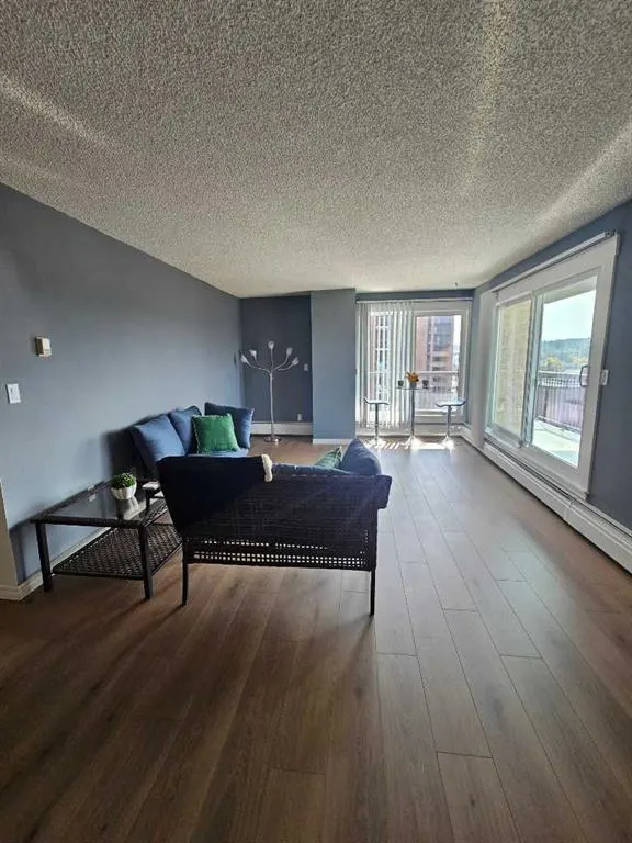 1334 12 Avenue SW, #704