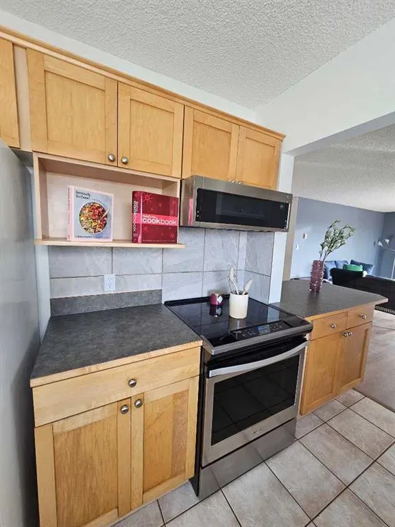 1334 12 Avenue SW, #704