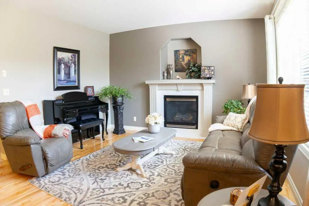 10 Argent Close