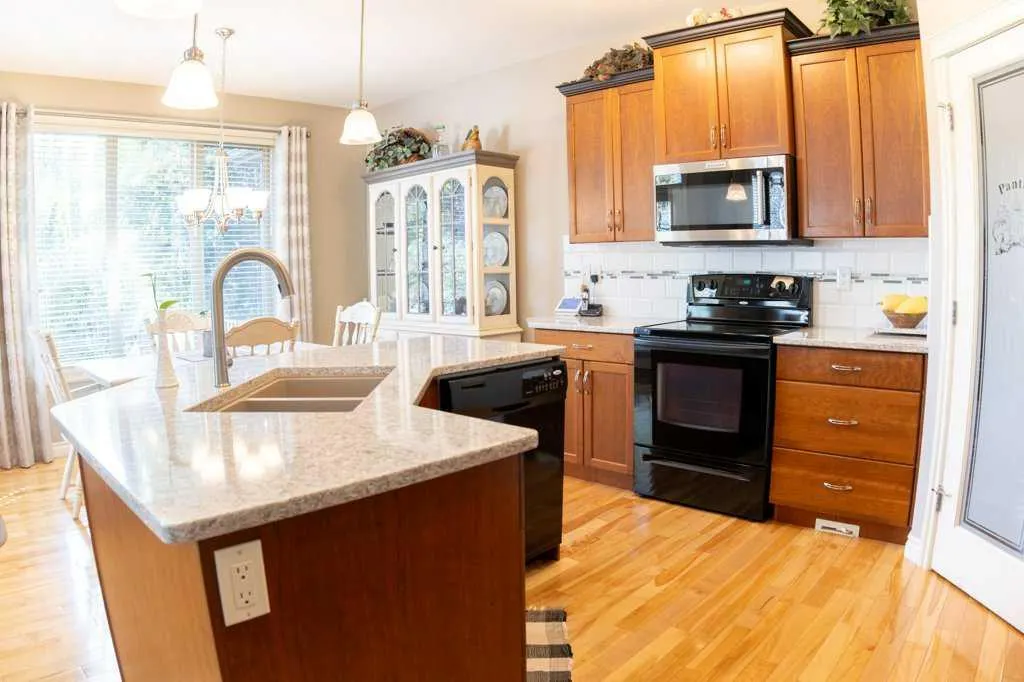 10 Argent Close