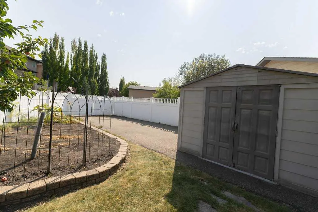 10 Argent Close