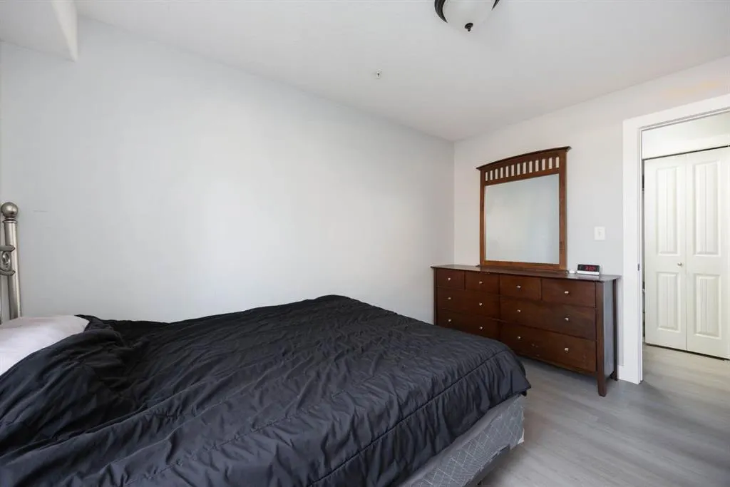 248B Grosbeak Way, #101