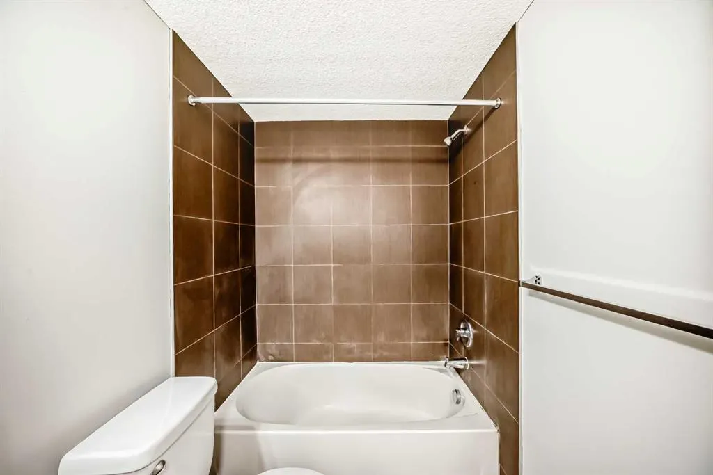 7110 80 Avenue NE, #107