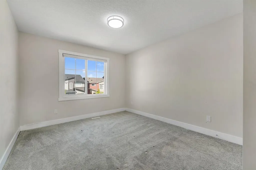 229 Walgrove Terrace SE