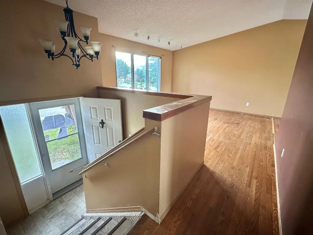 37 Atkinson Crescent