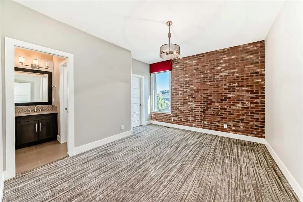 24 Rockwater Way