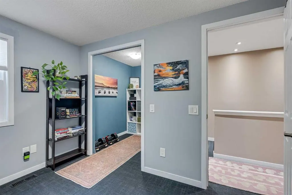 330 Canterbury Drive SW, #90