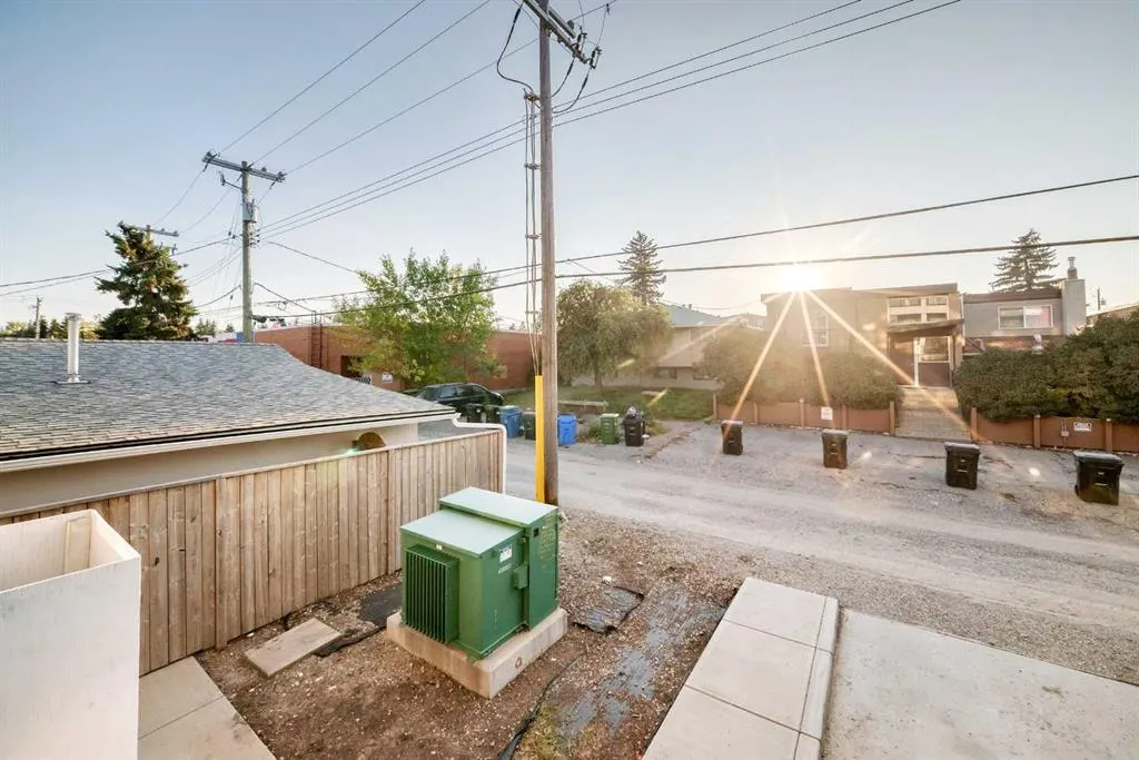 1629 38 Street SW, #102