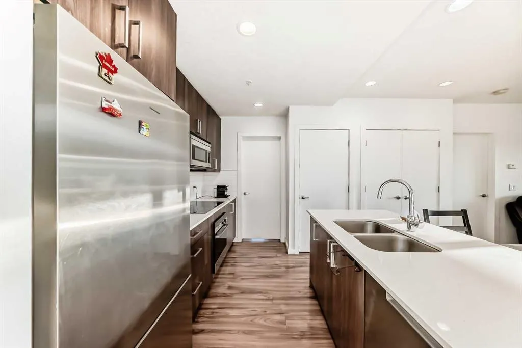 1629 38 Street SW, #102