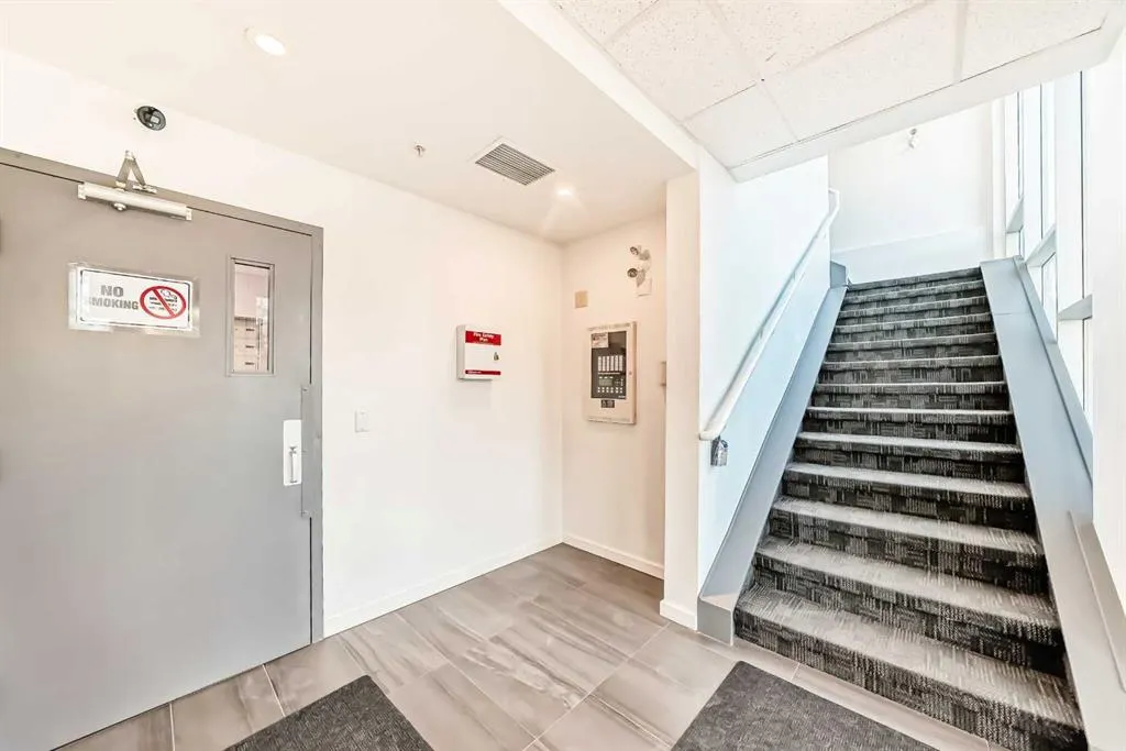 1629 38 Street SW, #102