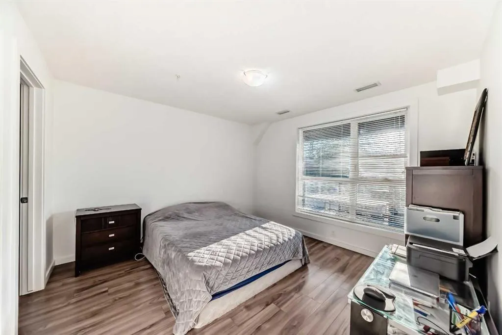 1629 38 Street SW, #102
