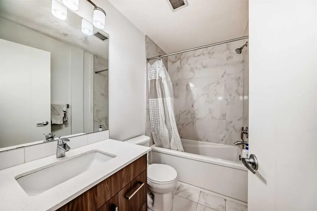 1629 38 Street SW, #102