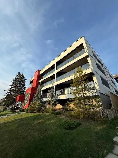 1629 38 Street SW, #102