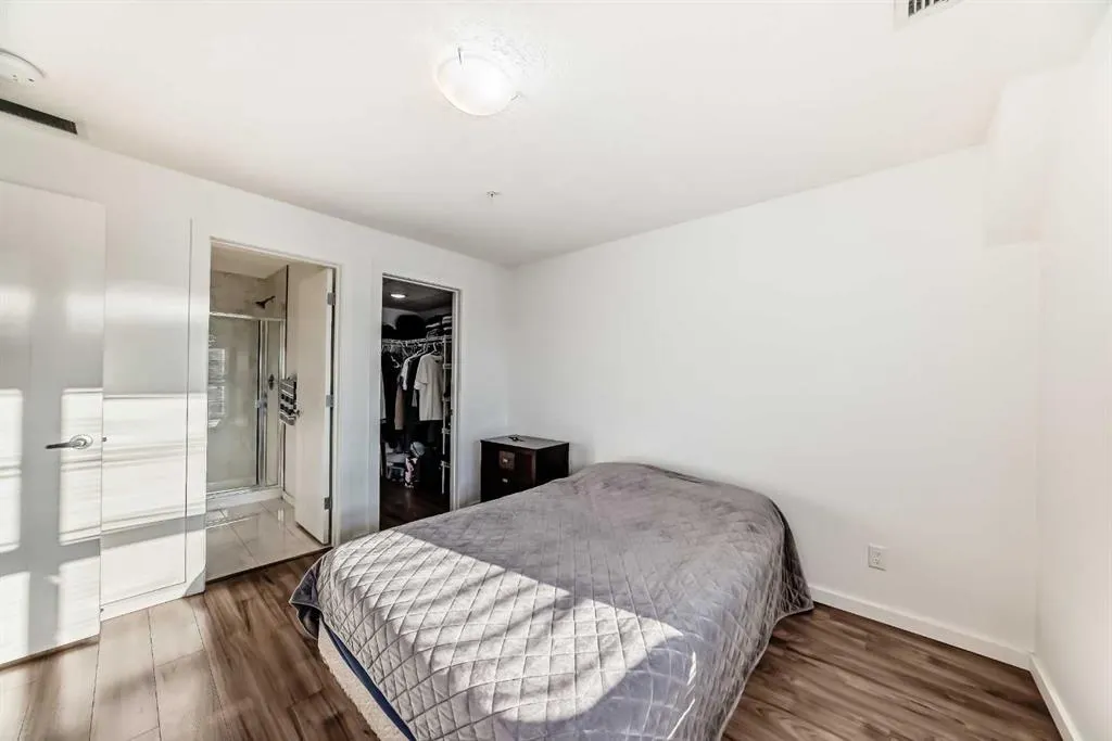 1629 38 Street SW, #102