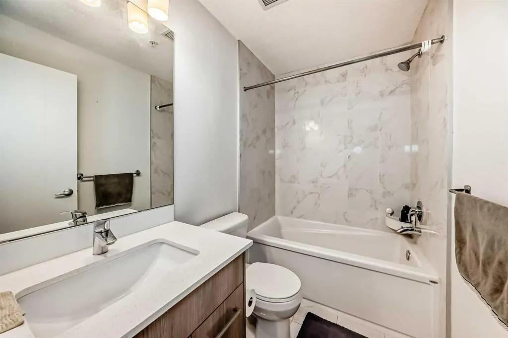 1629 38 Street SW, #202