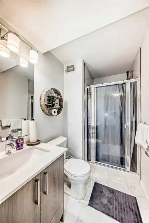 1629 38 Street SW, #202