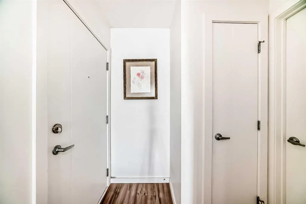 1629 38 Street SW, #202