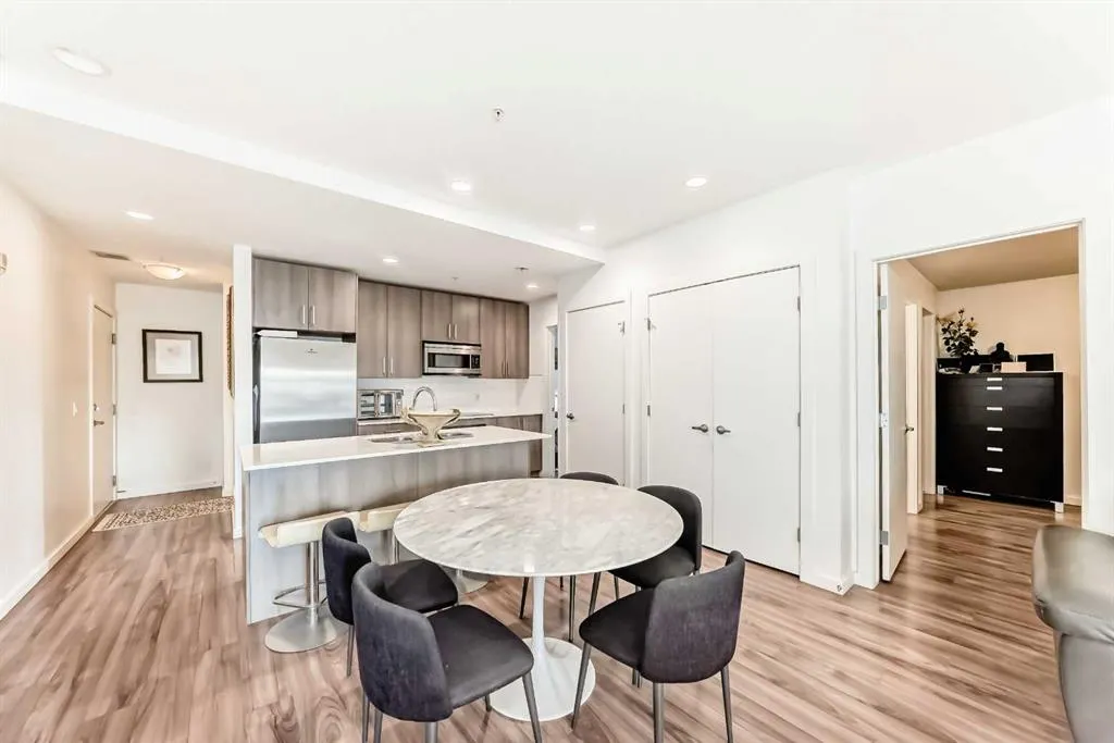 1629 38 Street SW, #202