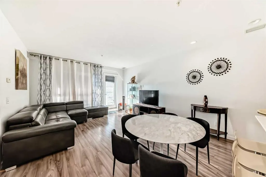 1629 38 Street SW, #202