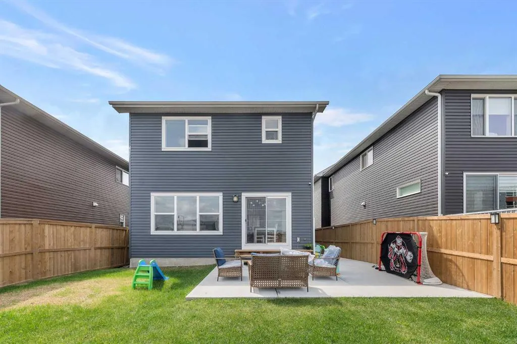 383 Dawson Harbour Court