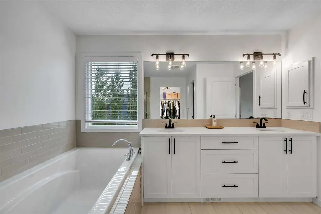26 Cranbrook Cove SE