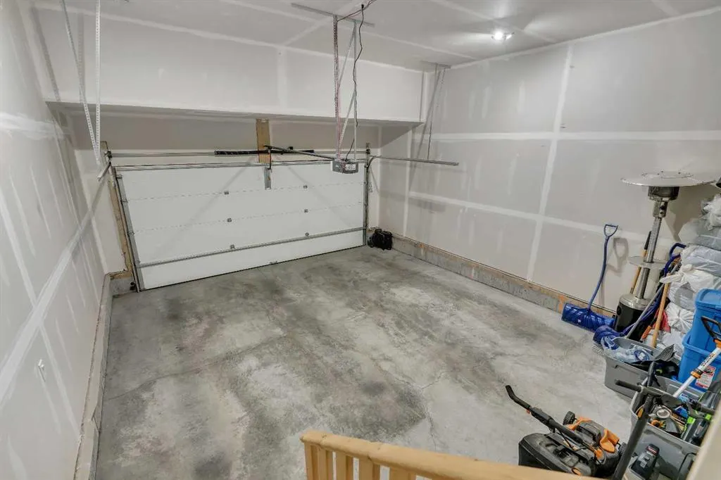 26 Cranbrook Cove SE