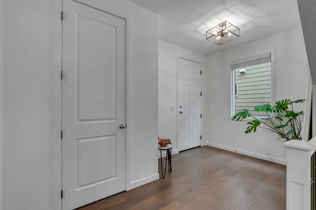 26 Cranbrook Cove SE