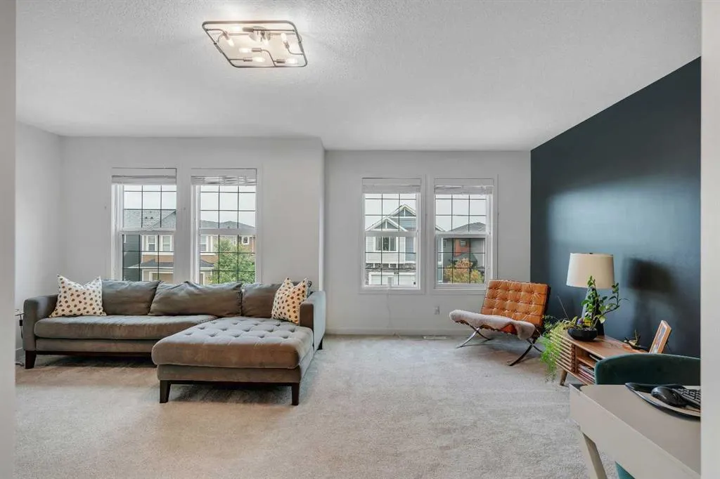 26 Cranbrook Cove SE