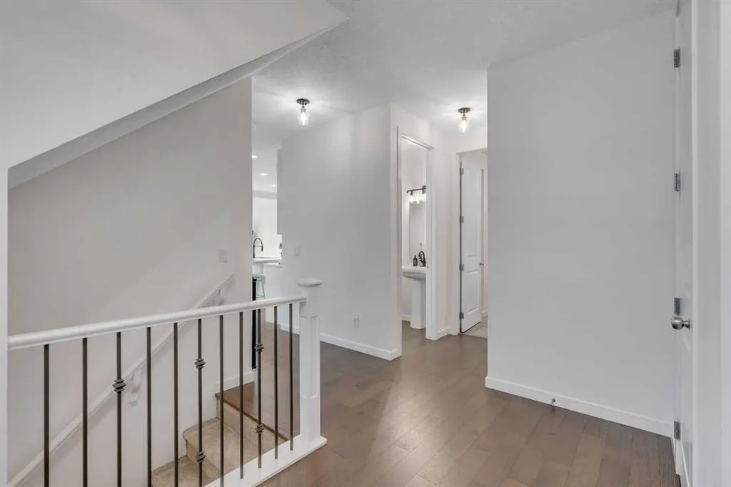 26 Cranbrook Cove SE