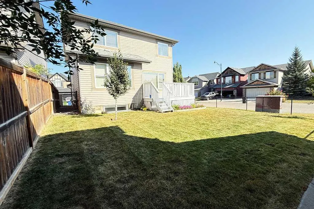 91 Cougartown Close SW