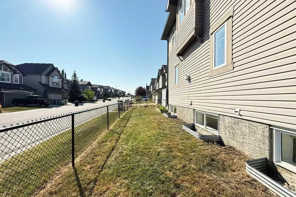 91 Cougartown Close SW