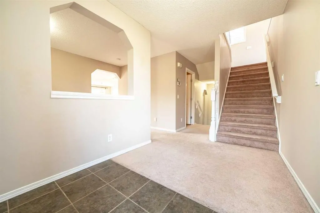 91 Cougartown Close SW